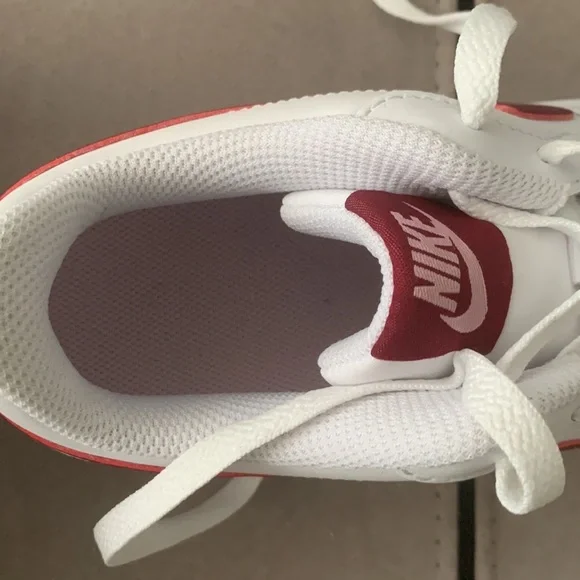 Nike Court Borough Low 2 NWOB "White Dark Beetroot " Sneakers size US 5.5Y - Picture 15 of 17